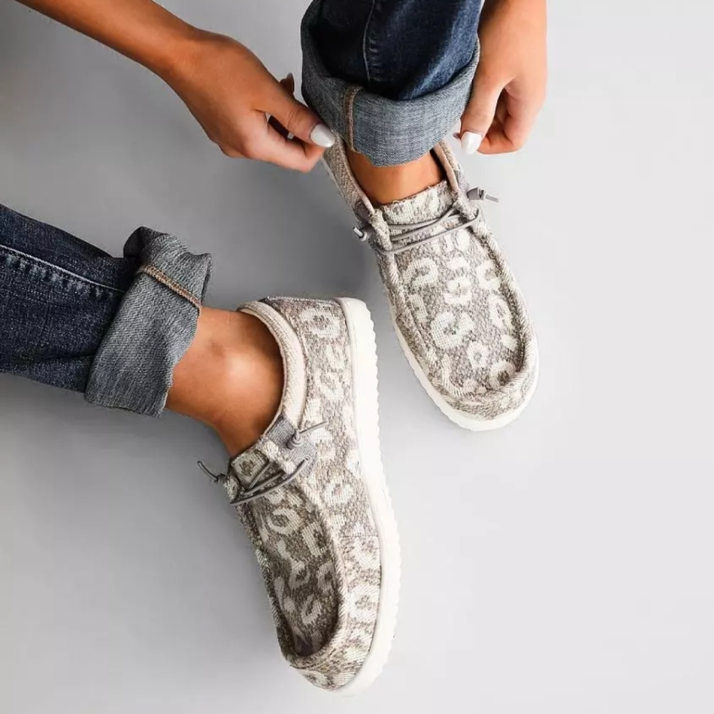 NEW Crevo Slip On Cheetah Print Shoes